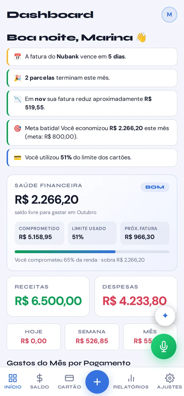 Tela inicial do Gear Finance: avisos do mês e o cartão Saúde Financeira com o saldo livre para gastar